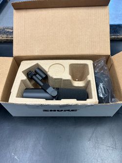 Shure SM7B Cardioid Dynamic Vocal Broadcast Microphone