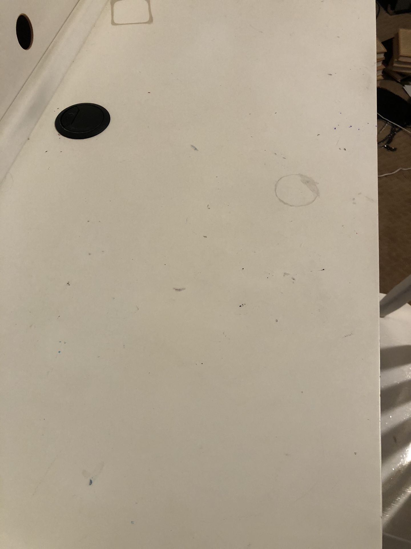 Solid White Desk with Hutch