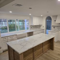 Countertop Installation & Slab Fabrication