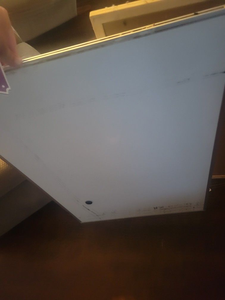 White Erase Board And Press Board 