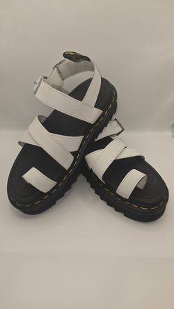 Dr. Martens Avry Hydro Leather Platform Toe Loop Sandals - White - Women's US 7