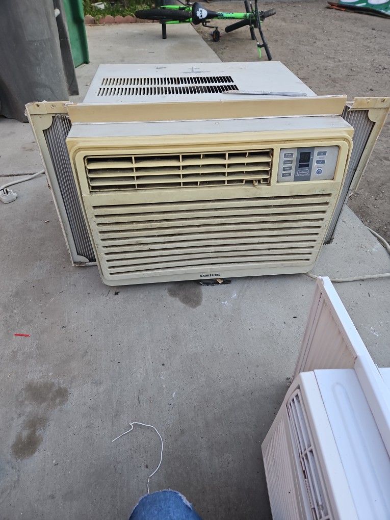Free Samsung Window AC UNIT for Sale in Corona, CA OfferUp