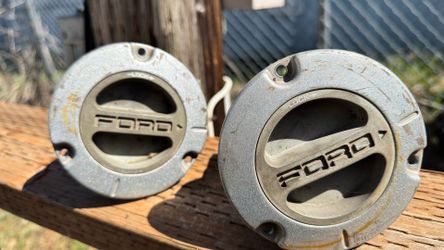 F350 hubs  2010