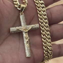 Big Jesus On Cross With Stones Gold Plated 24 Inch Cuban Necklace