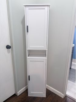 Towel/Blanket Storage