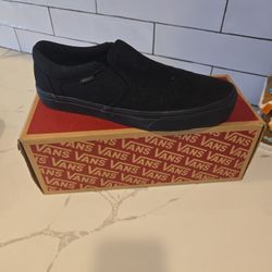 Black Vans 
