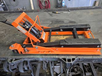 Motorcycle jack
