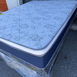 NEW QUEEN PILLOWTOP SET