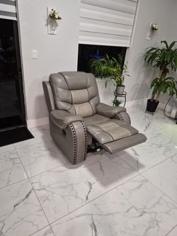 Leather couches from rooms to go