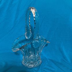 Crystal Clear Glass Etched Flower Bridal Basket.