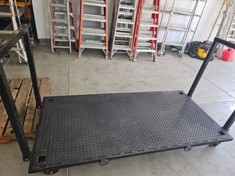 Heavy-duty rolling steel platform