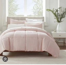 Serta simple clean ivory Twin XL 2 piece comforter set.