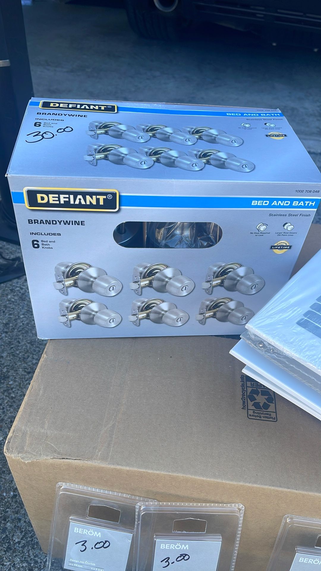 Bed And Bath Door Knobs Brand New