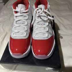 Jordan 11 Cherrys🍒