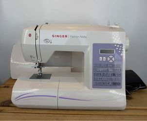 Singer Fashion Mate 5560 Computerized Sewing Machine Extension Table Case