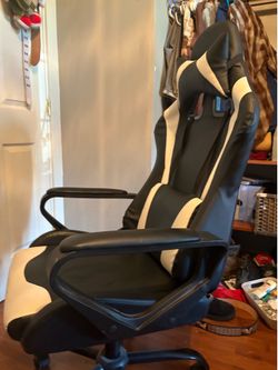 Gaming chair