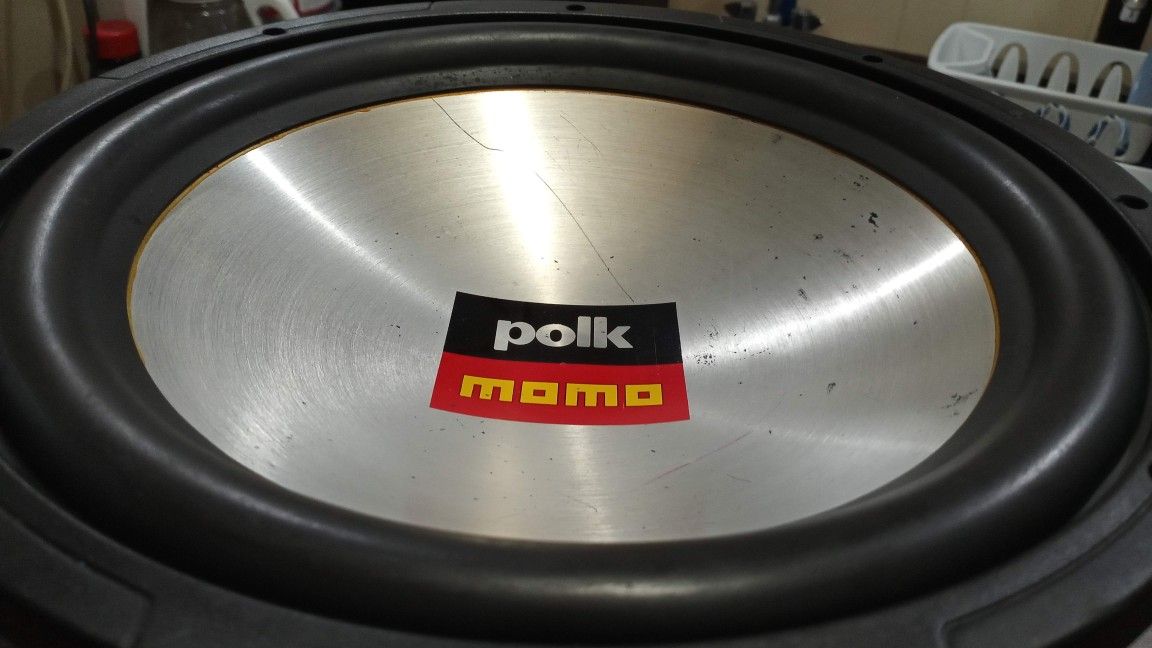 Polk audio Momo 12-in 4 ohm subwoofer. 75-400 rms, 800 watt max. Vented box.