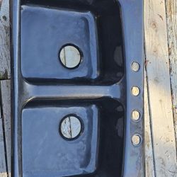 Black Double Sided Cast Iron Sink