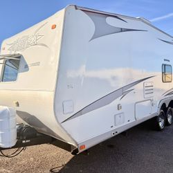 2007 Vortex by Thor Toy Hauler 26Ft Has Gen & Fuel Station Must See
