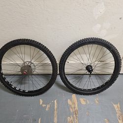 26" Specializes Mtn Bike Rims And TIRE