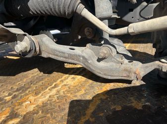Lower Control Arm fits 2005-2015 Toyota Tacoma Crew Cab 4x2