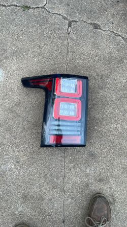 2013 . 2017 Range Rover Left Tail Light