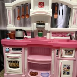 Play Kitchen