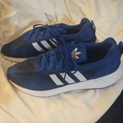 Adidas Swift Run 22 Shoes