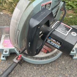 Delta Mitter Saw 