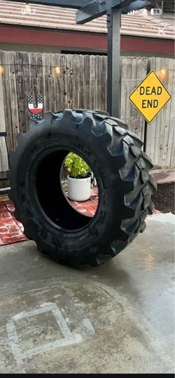 Large Heavy Duty Tractor Tire for CrossFit