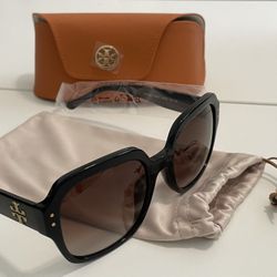 TORY BURCH OVERSIZED SQUARE LOGO SUNGLASSES BLK “NEW” w/CASE!