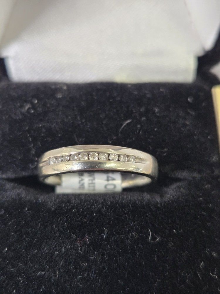 Diamond Band 10kt