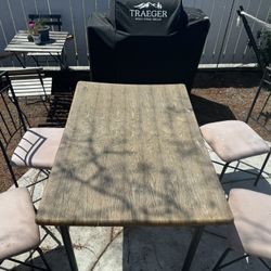 Table And Chairs Outdoor