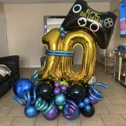 10th Birthday Balloon Bouquet Arrangement 🎮