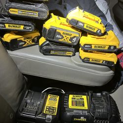 Dewalt BATTERY DELUXE COMBO 9
