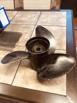 Michigan 15 x 17. Propeller
