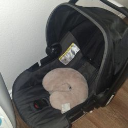 Evenflo Carseat & Base