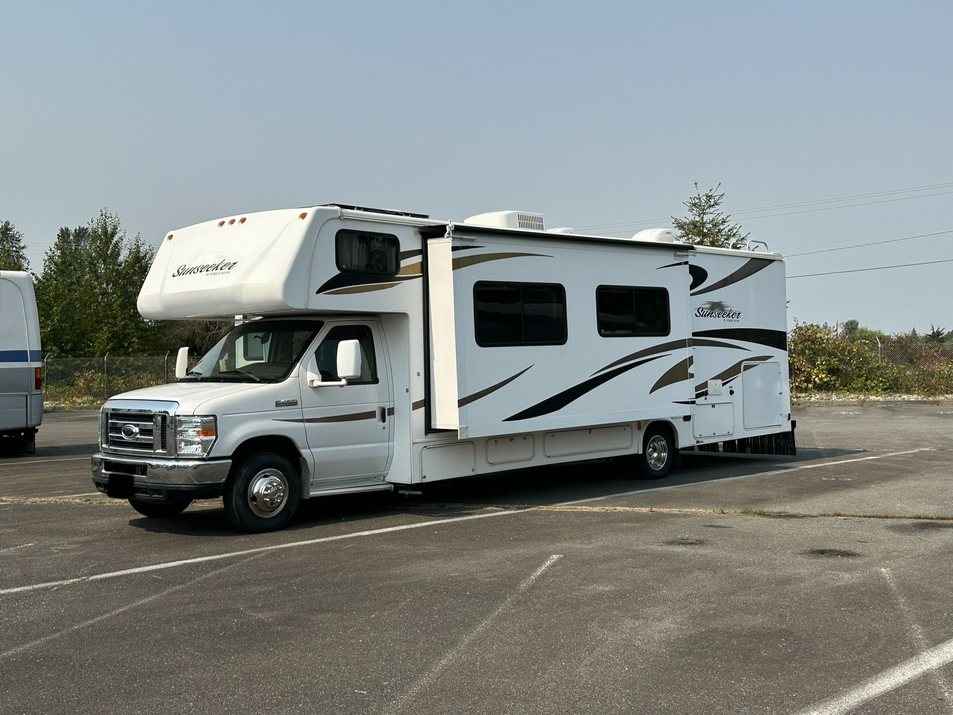 2012 Forest River Sunseeker 3010ds