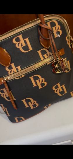 Dooney & Bourke purse
