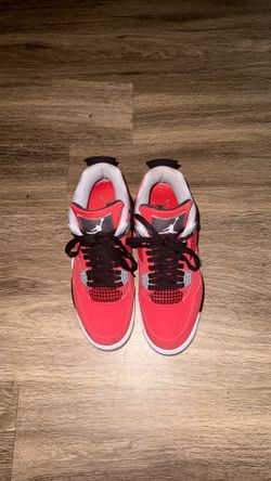 Jordan 4 Retro Toro Bravo