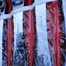 A 5 piece hand ratchet tool.