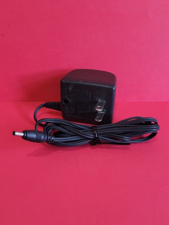 Nokia AC Adapter Cell Phone Charger ACP-7U is a genuine OEM