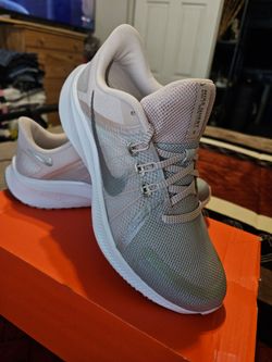 TENIS WMNS NIKE QUEST 4 PRM NUEVOS