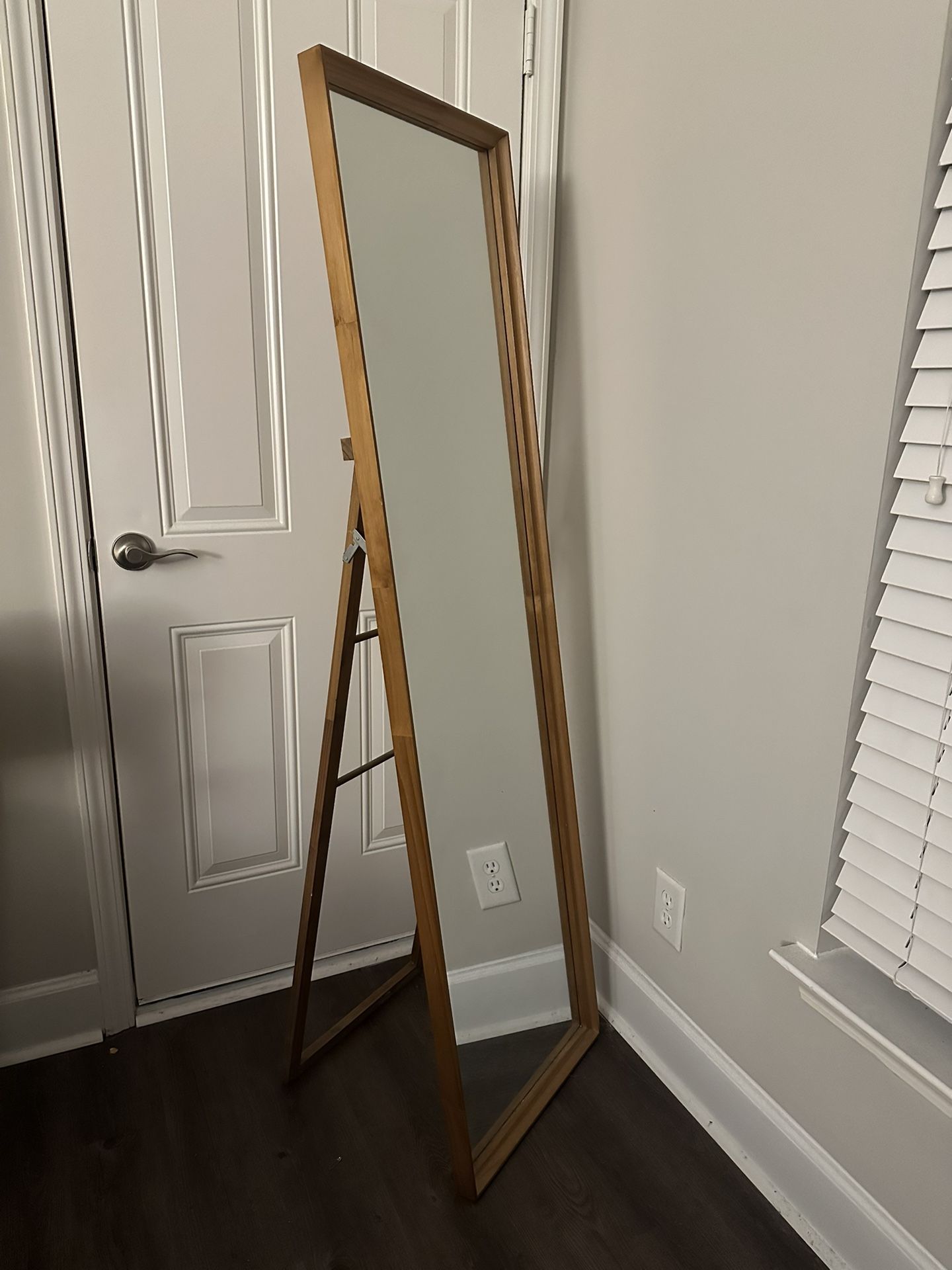 Wood Frame Standing Mirror