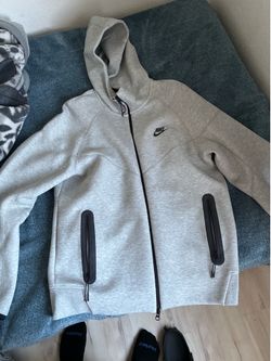 Nike tech large