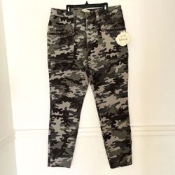 Knot Rose Camouflage Skinny Jeans Size 16(XL)