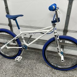 SE Quadangle Freestyle 24” BMX Bike