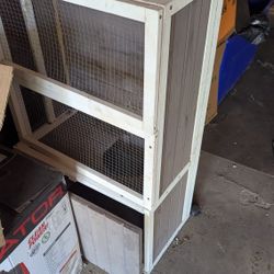 Wooden Enclosure 🪴 