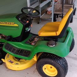 John Deere Riding Mower
