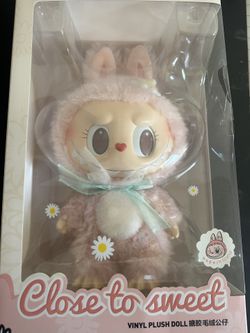 Mokoko Close To Sweet Vynol Plush Doll